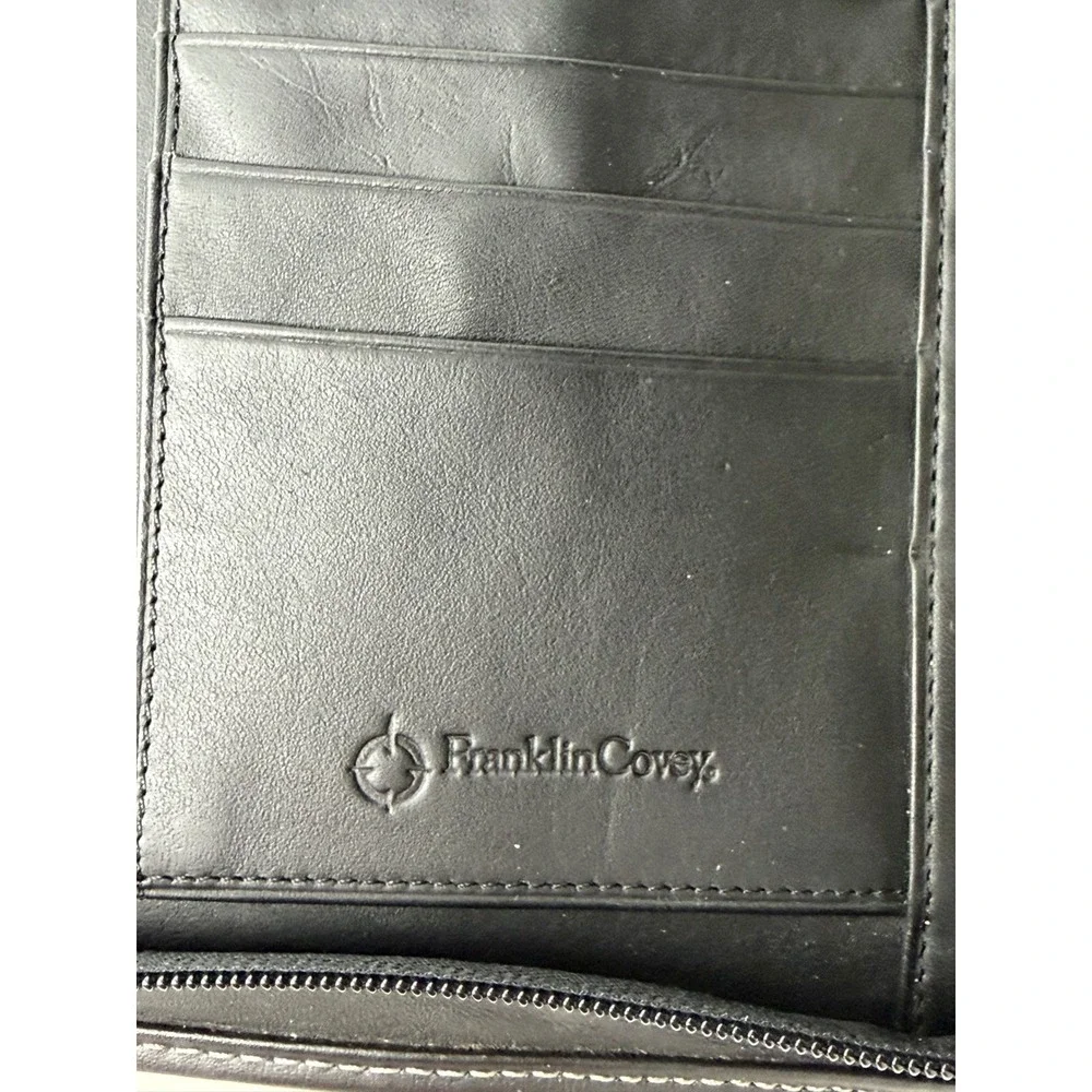 Franklin Covey Black Zip Around Planner Binder Organizer 1.5